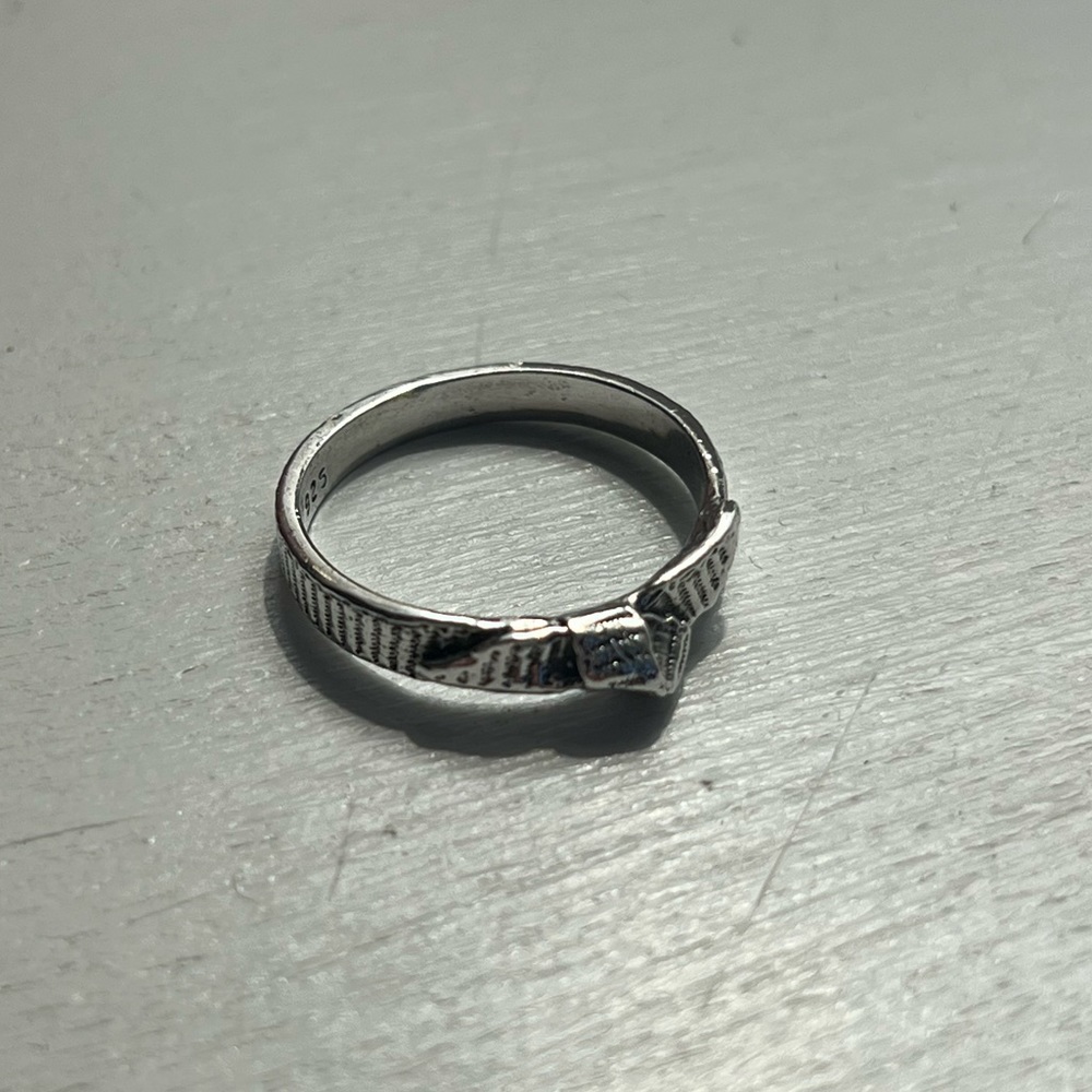 Mignon Faget Mini Bow Ring